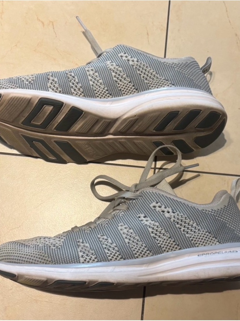 APL TechLoom Women’s Knit Trainer in Light Taupe - Picture 3 of 5
